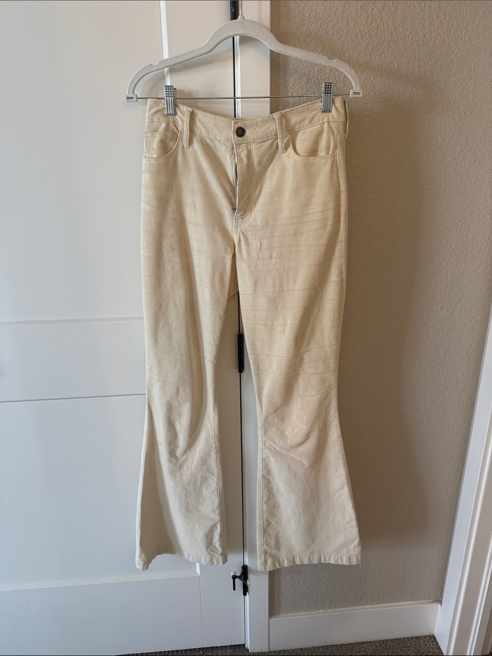 Hollister Cream Flare Jeans